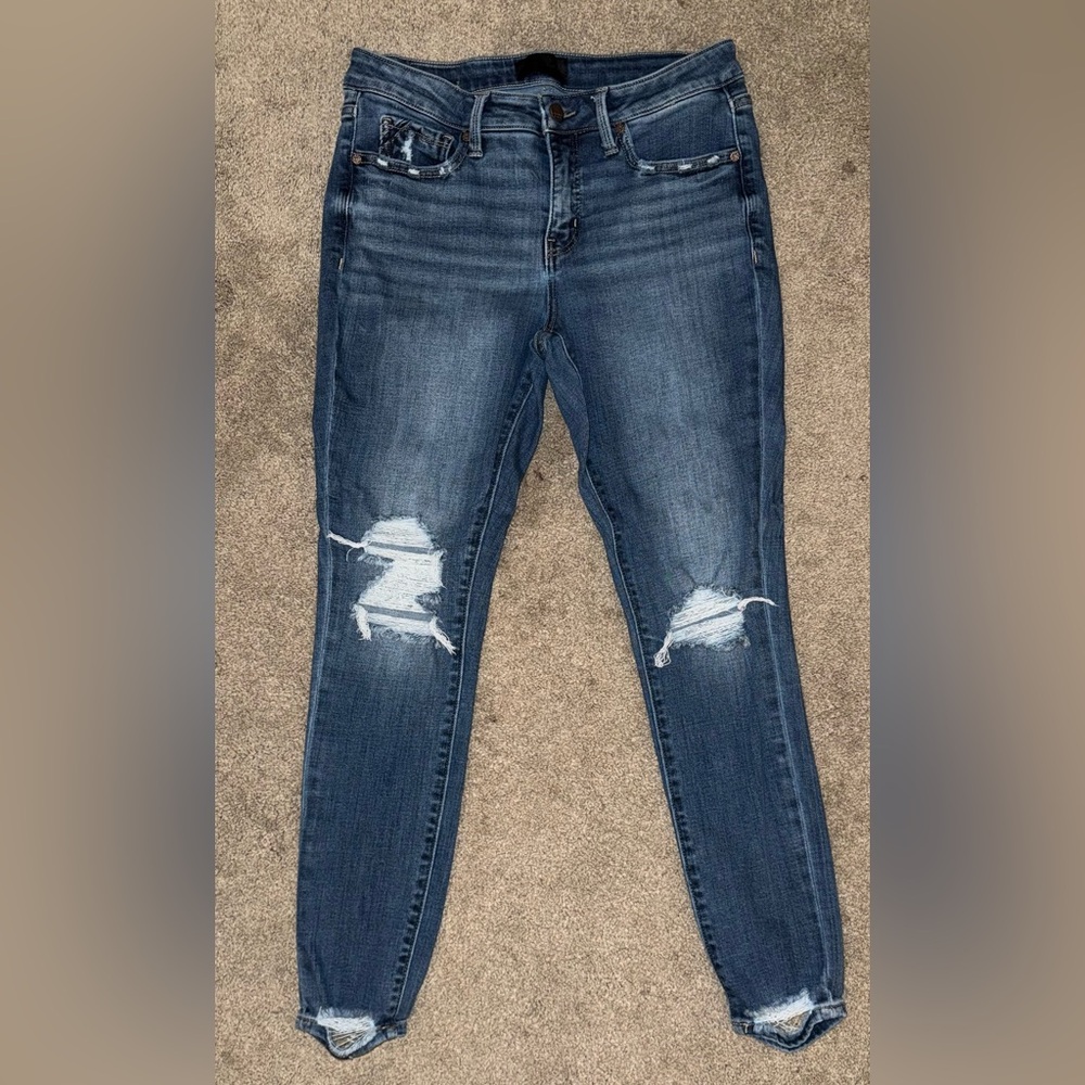 Women's Distressed Buckle Black Jeans